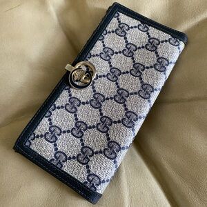 Vintage Gucci Long Bifold Wallet Authentic GG Red Interior Clasp READ